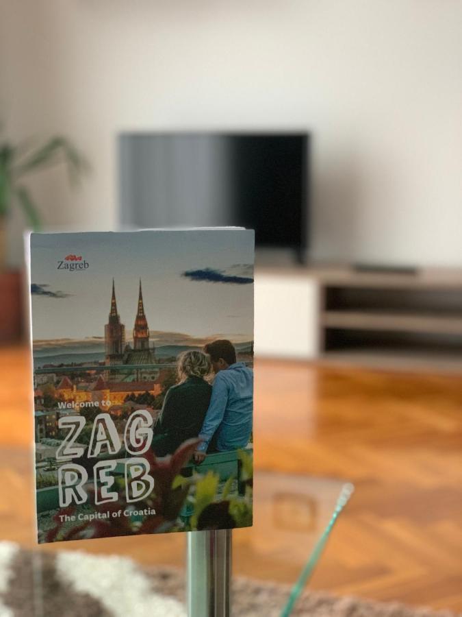 Apartman Madape Сесвете Екстериор снимка