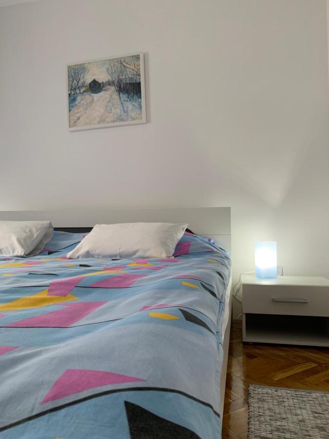 Apartman Madape Сесвете Екстериор снимка
