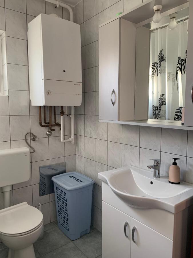 Apartman Madape Apartment Сесвете Екстериор снимка