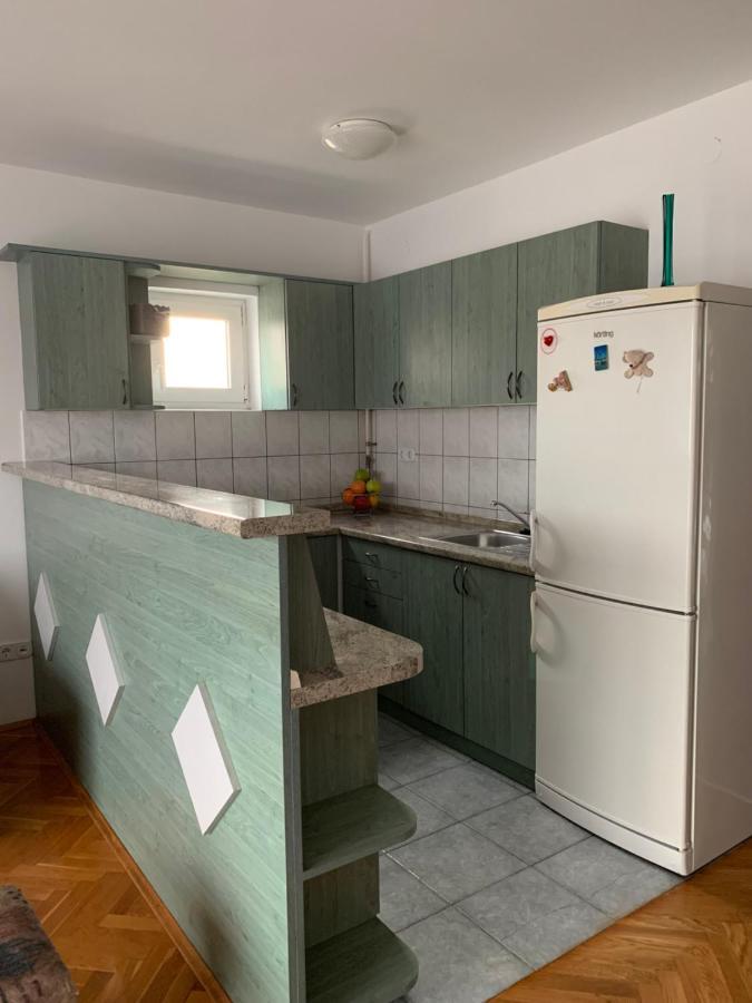 Apartman Madape Сесвете Екстериор снимка