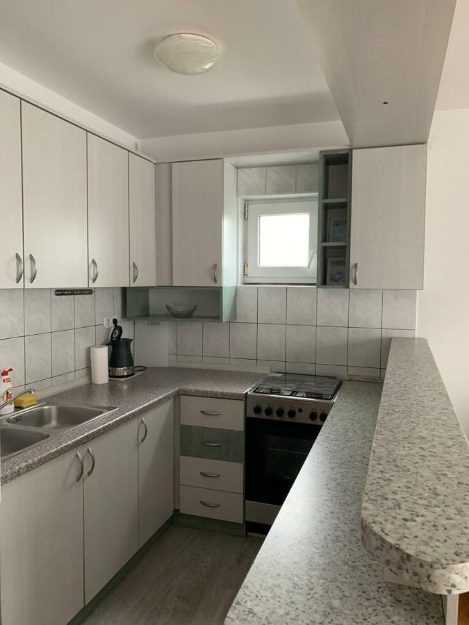 Apartman Madape Apartment Сесвете Екстериор снимка